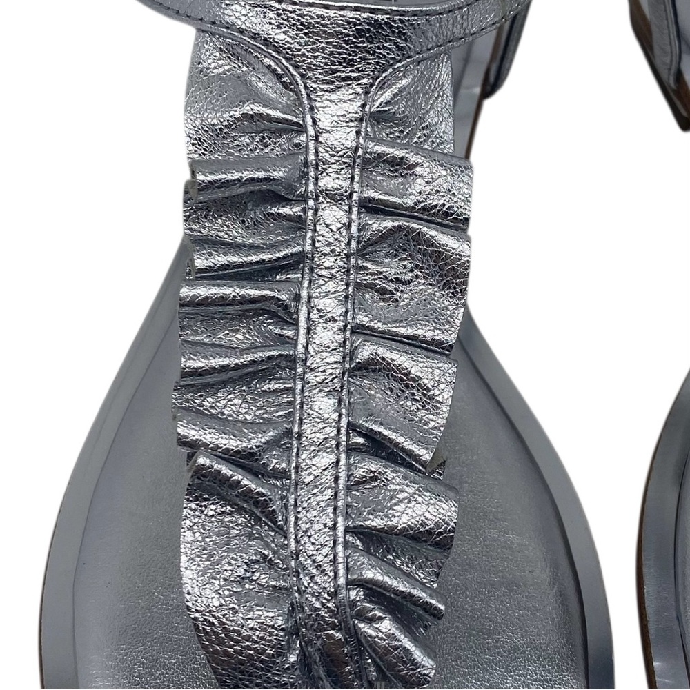 Michael Kors Womens Shoes Bella Sandals 8 Silver Leather Ruffled Flat Strappy - Picture 7 of 13